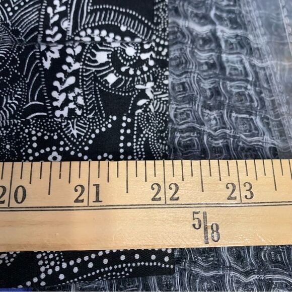 Pantology Women's Black & White Paisley Cropped Pants Size 8 #695 - Picture 7 of 9